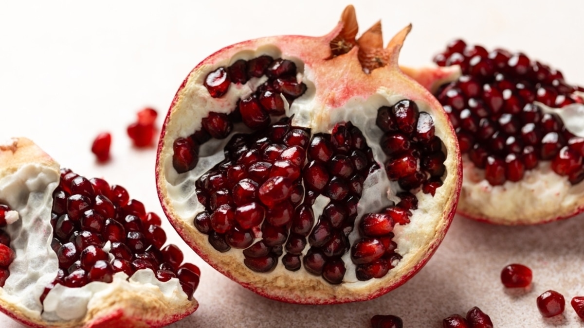 Драгоценный во всех смыслах: 5 причин есть гранат в сезон — не просто вкусно и красиво Драгоценный во всех смыслах: 5 причин есть гранат в сезон — не просто вкусно и красиво