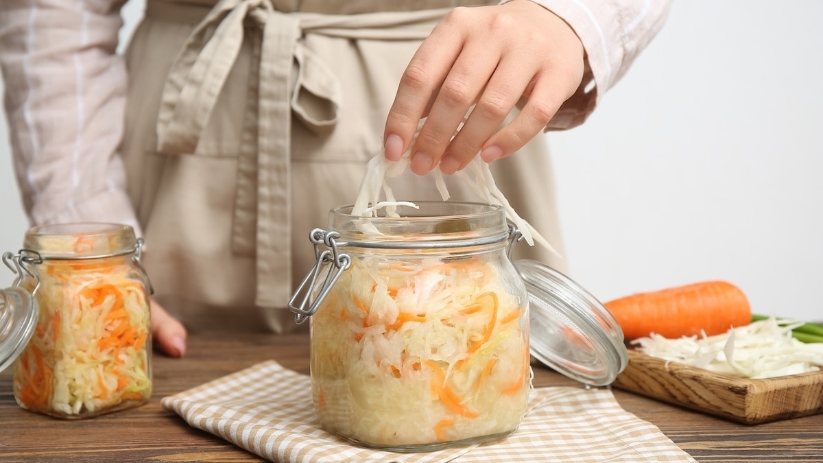 Добавлять ли сахар в квашеную капусту? Вот когда это допустимо и когда запрещено 