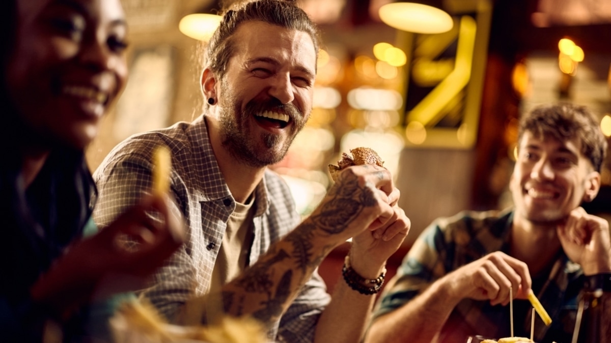 Ни супов, ни каш: что больше всего любят есть зумеры — бабушек на них нет!