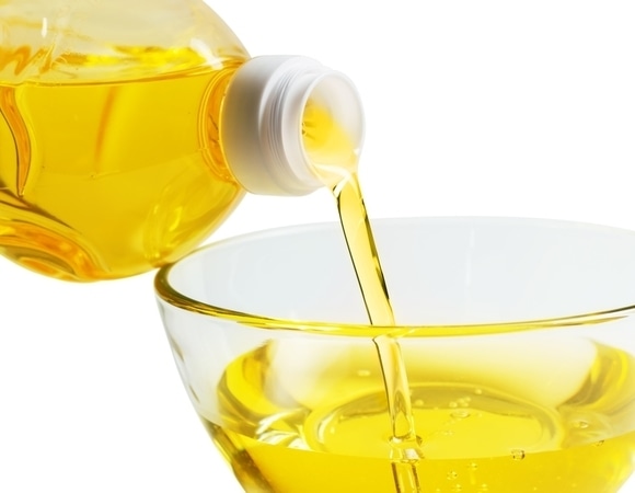 Напрямую влияет на работу мозга: нутрициолог предупредила о потенциальном вреде растительных масел