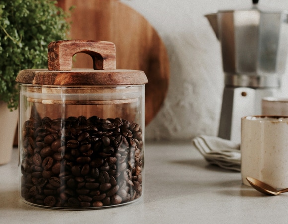 Насыщенный аромат и яркий вкус надолго: как правильно хранить кофе?