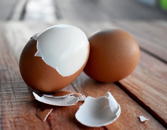 Разбираем тренд из соцсетей с диетологом: действительно ли два яичных белка на ночь помогут похудеть