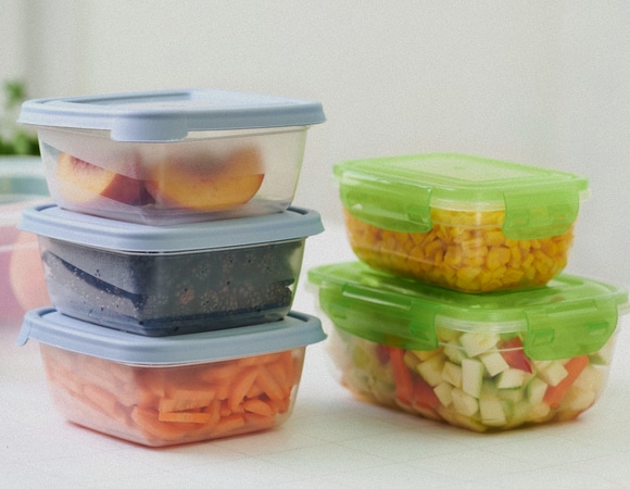 Как избавиться от неприятных запахов в пластиковой посуде: полезные советы и проверенные методы