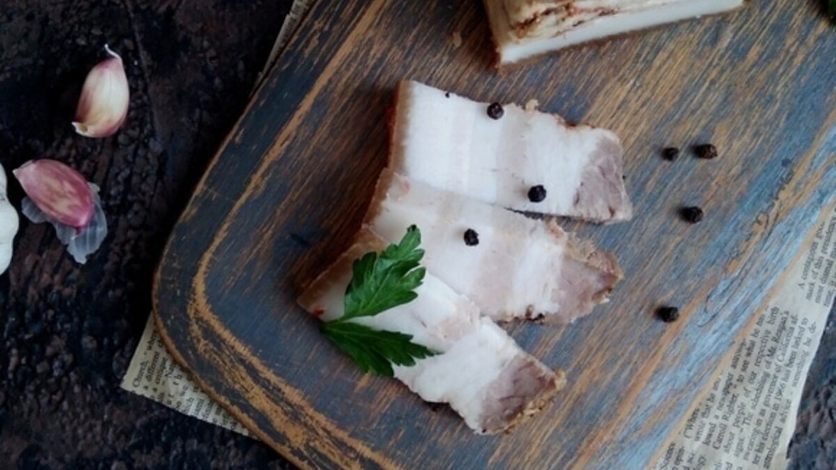 Поддержит в холода и пользы вагон: отмечаем День сала 18 ноября Поддержит в холода и пользы вагон: отмечаем День сала 18 ноября