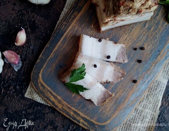 Поддержит в холода и пользы вагон: отмечаем День сала 18 ноября