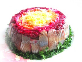 "Настоящий закусочный торт!": селедка без "шубы" готовится даже проще обычной, а выглядит на 10/10 "Настоящий закусочный торт!": селедка без "шубы" готовится даже проще обычной, а выглядит на 10/10