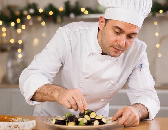 Никто не поверит, что это постная еда: шеф-повар дал 5 советов, как приготовить горячие блюда на новогодний стол без мяса Никто не поверит, что это постная еда: шеф-повар дал 5 советов, как приготовить горячие блюда на новогодний стол без мяса