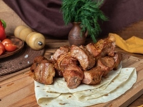 Новогодний шашлык вместо горячего: эксперты "Едим Дома" подсказали, как пожарить мясо в холода Новогодний шашлык вместо горячего: эксперты "Едим Дома" подсказали, как пожарить мясо в холода