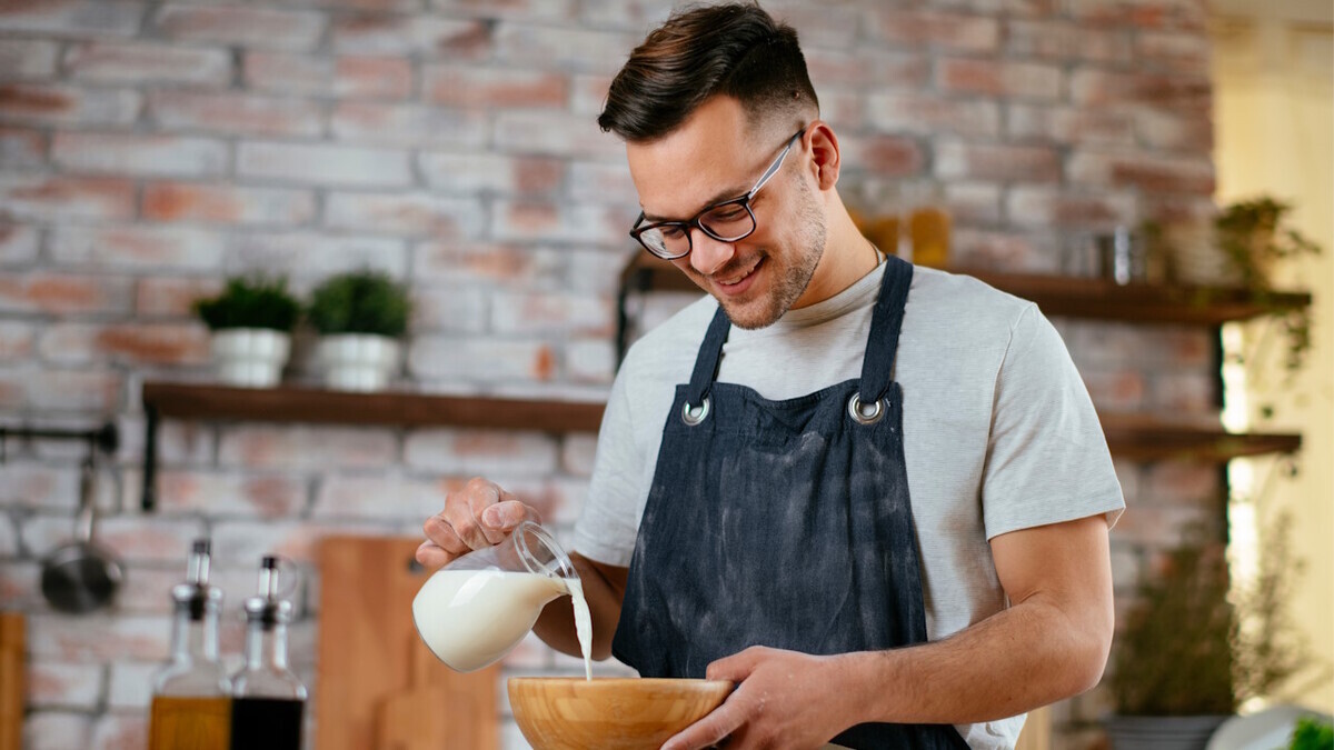 Шеф-повар поделился необычным рецептом постного майонеза для новогоднего стола: замены яиц не заметите 