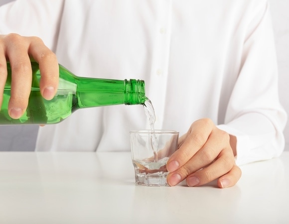 Хуже водки: эксперты предупредили россиян о вреде набирающего популярность напитка Хуже водки: эксперты предупредили россиян о вреде набирающего популярность напитка