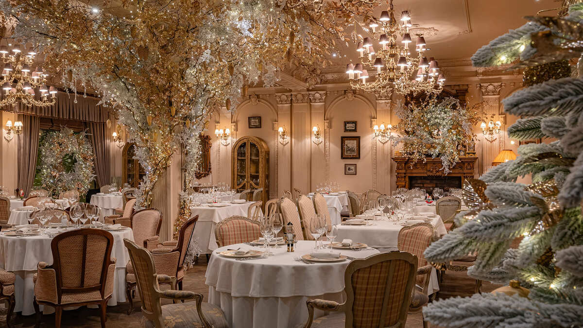 Дед Мороз, грузинские танцы и Татьяна Буланова — рестораны Москвы с праздничной новогодней программой Дед Мороз, грузинские танцы и Татьяна Буланова — рестораны Москвы с праздничной новогодней программой