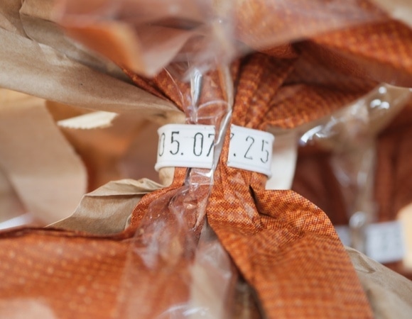 Исполняет желания: в России продают хлебный зажим за 81 тысячу рублей Исполняет желания: в России продают хлебный зажим за 81 тысячу рублей