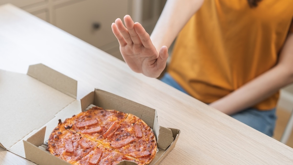 Почему мы едим одно и то же: психолог объяснил — это вредная привычка или защитный механизм?