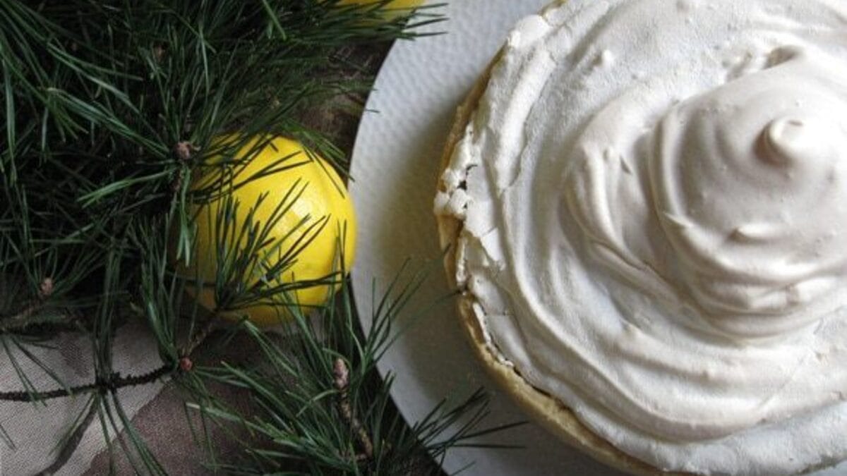 Суббота с цитрусовым вкусом: отмечаем 29 ноября День лимонного пирога с кремом