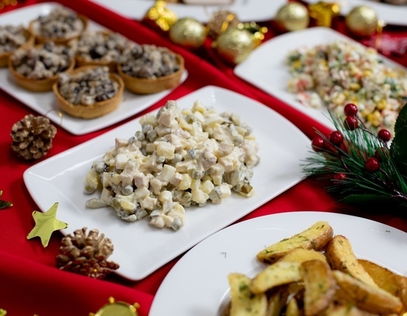 Эксперт посчитала, во сколько россиянам обойдется новогодний стол в 2025 году Эксперт посчитала, во сколько россиянам обойдется новогодний стол в 2025 году