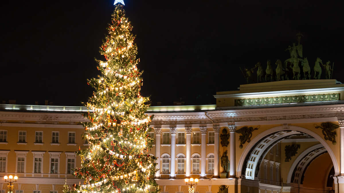 Новогодняя ночь в Петербурге: "Щелкунчик", бал-маскарад и африканские барабаны