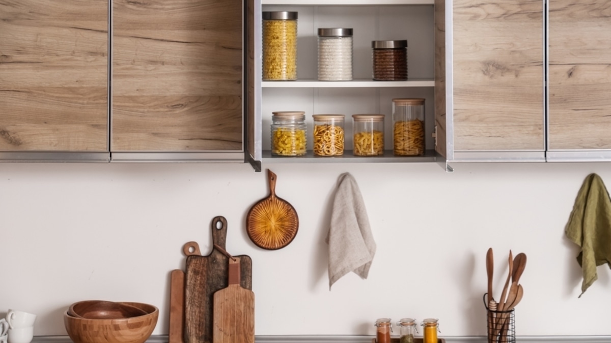 Как будто по кухне Мамай прошел: советы Джулии Чайлд, как сохранять пространство в чистоте во время готовки Как будто по кухне Мамай прошел: советы Джулии Чайлд, как сохранять пространство в чистоте во время готовки