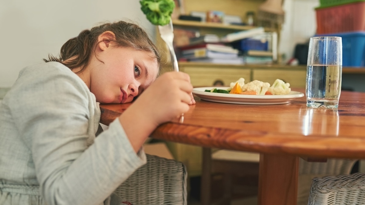 Ничего не запрещайте и садитесь с ним за стол: как помочь ребенку сформировать здоровые пищевые привычки