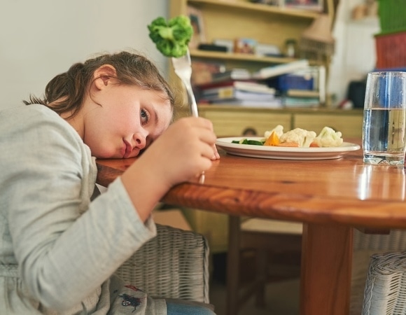 Ничего не запрещайте и садитесь с ним за стол: как помочь ребенку сформировать здоровые пищевые привычки Ничего не запрещайте и садитесь с ним за стол: как помочь ребенку сформировать здоровые пищевые привычки