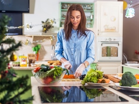 В 4 раза меньше калорий: диетолог поделилась ПП-рецептом селедки под шубой В 4 раза меньше калорий: диетолог поделилась ПП-рецептом селедки под шубой