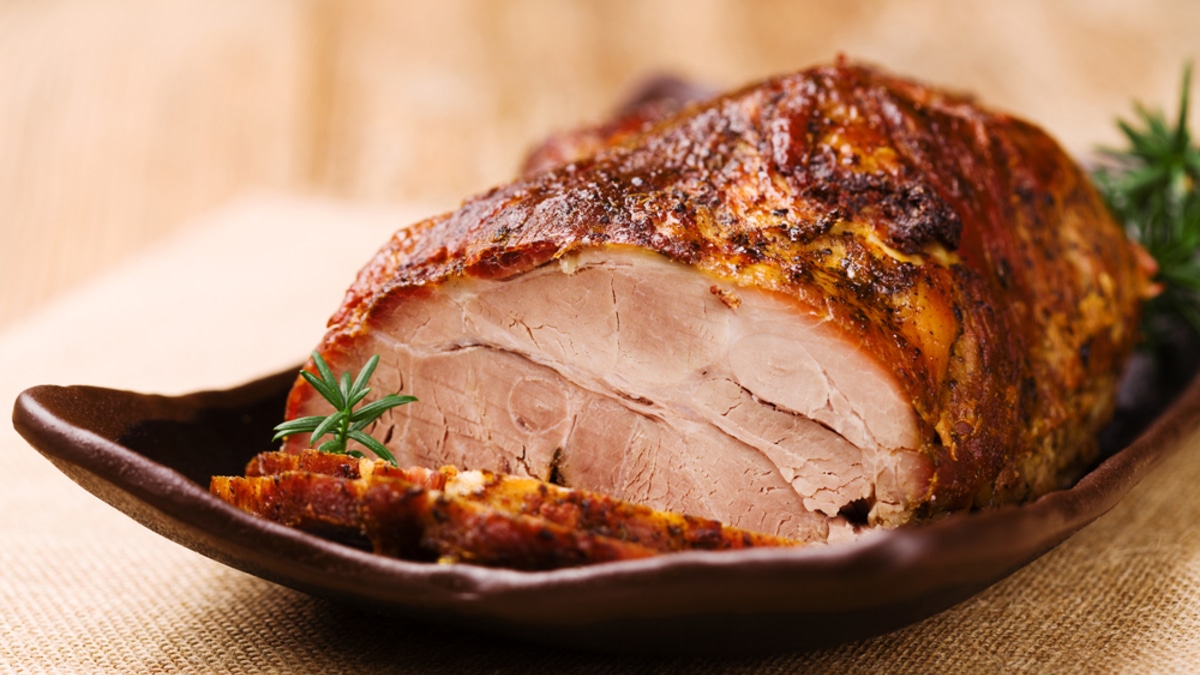 Свинина стремительно дешевеет к Новому году — но нюанс все же есть