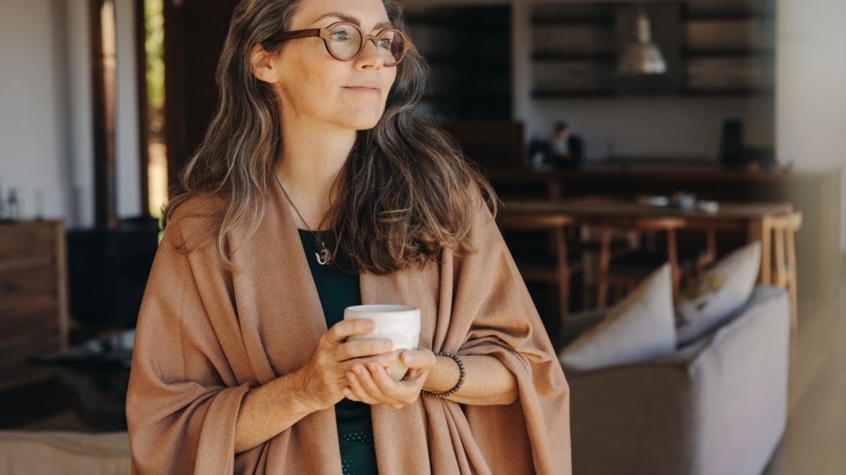 Как чай и кофе влияют на развитие остеопороза у пожилых: неожиданные результаты исследования