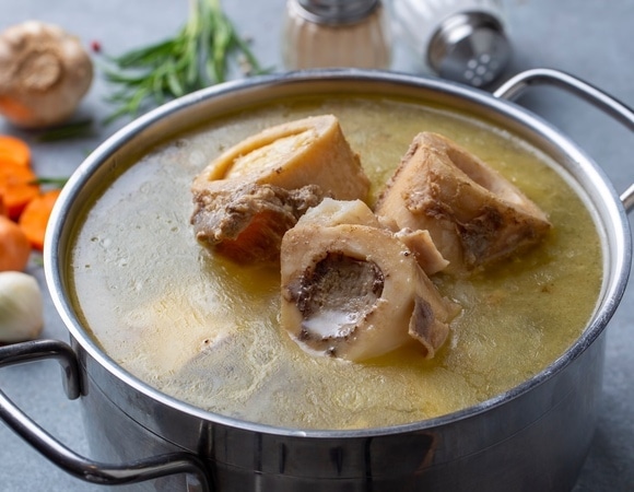 Когда лучше пить костный бульон? Оказывается, для этого блюда есть "удачное время суток"