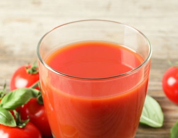 Красный флаг: стало известно, кому противопоказан полезный томатный сок  