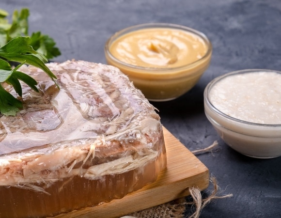 Согреться, укрепить иммунитет и взбодриться: врач назвала обязательные в зимнем рационе продукты  