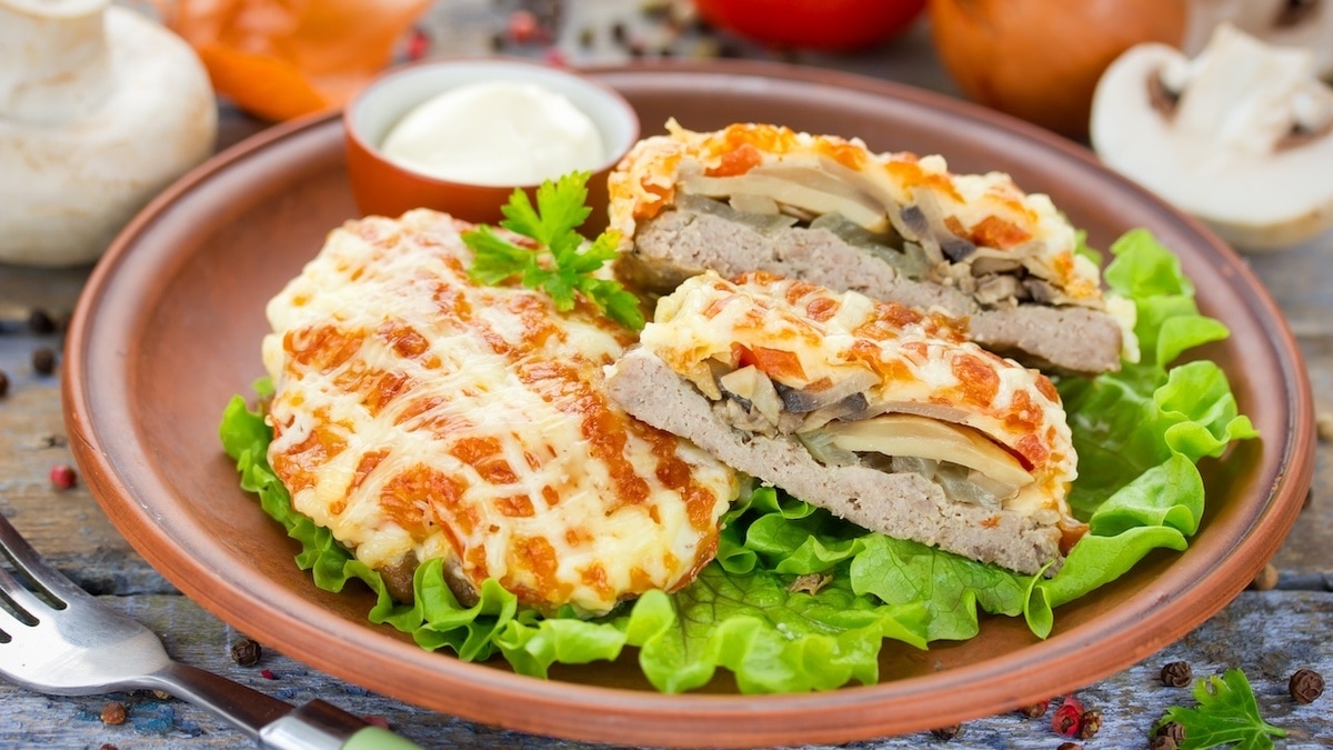 Едят ли французы мясо по-французски? Эксперт объяснила, как придумали одно из самых популярных блюд советской кухни