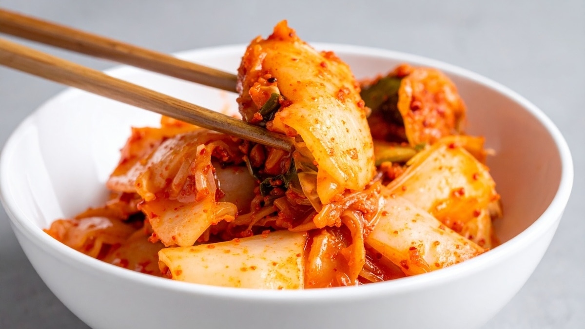 Домашнее кимчи можно делать из белокочанной капусты: нашли рецепт корейской закуски на русский лад 