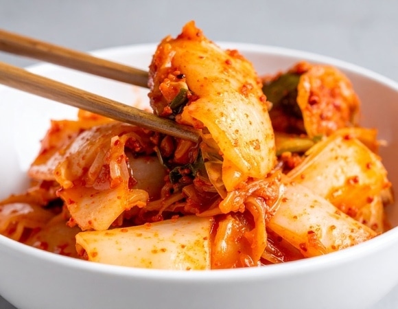 Домашнее кимчи можно делать из белокочанной капусты: нашли рецепт корейской закуски на русский лад