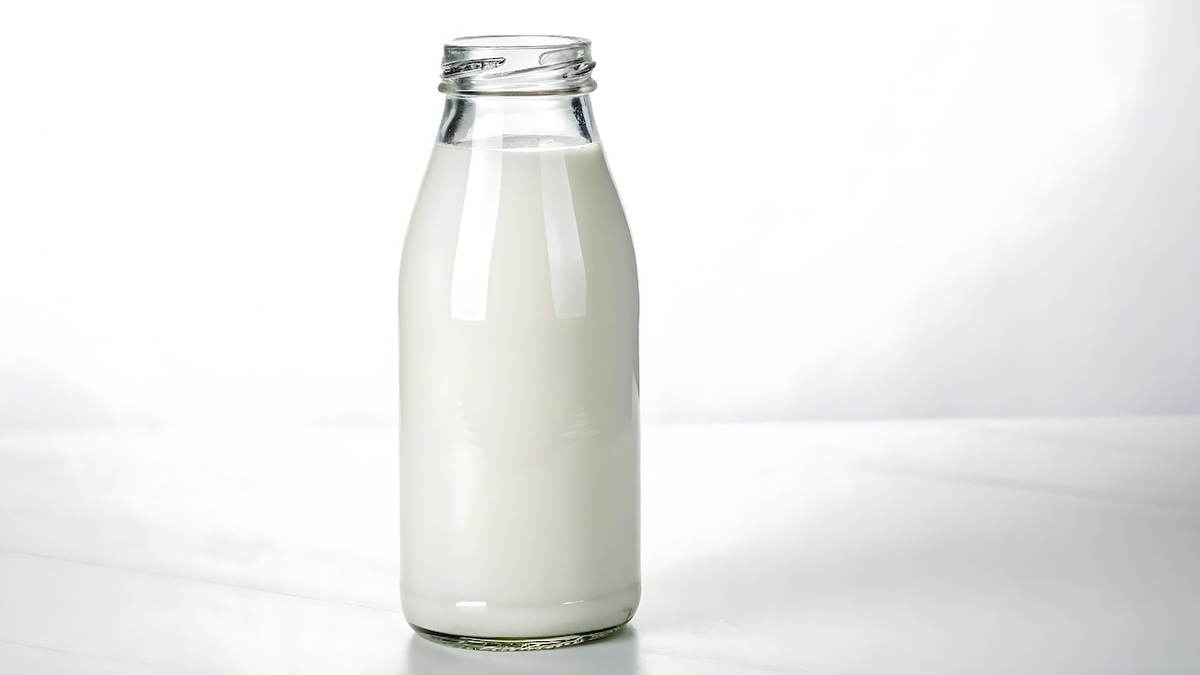 Обойтись обычным? Эксперт ответила, полезно ли здоровым людям безлактозное молоко
