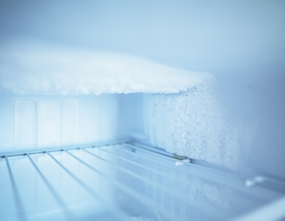 Спасаем от порчи, делаем слаще и сочнее: вот список продуктов, которые лучше заморозить, чем держать в холодильнике