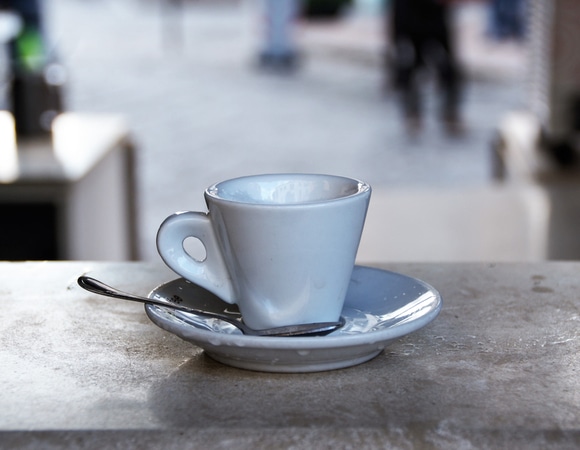 Напиток со смыслом: 10 декабря отмечается День "подвешенного кофе"