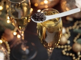 Аллергия вместо подарка: врач объяснил, какие сочетания на праздничном столе — самые опасные Аллергия вместо подарка: врач объяснил, какие сочетания на праздничном столе — самые опасные