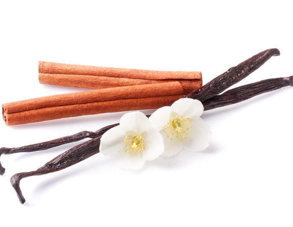 Новогодняя ароматерапия: эксперты программы "О самом главном" рассказали о самых популярных зимних специях