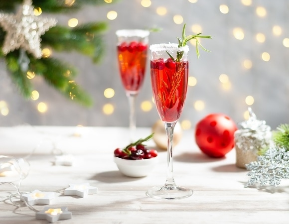 Врач назвала лучшую замену алкоголю на Новый год — снижает нагрузку на сердце и помогает пищеварению