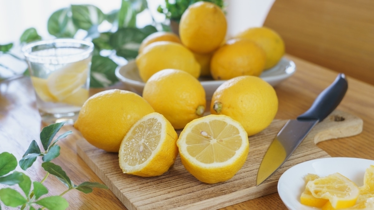 Диетолог объяснила, почему лимон нужен в рационе — дело не только в витамине С