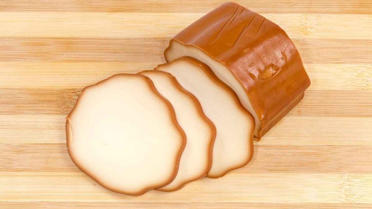 Дешевле — не значит хуже: реально ли заменить твердый сыр колбасным