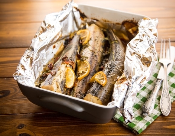 Еда опять прилипла к фольге? Шеф-повар объяснила, как избавиться от этой досадной напасти