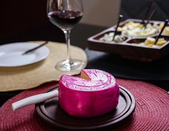 Малина и просекко: белорусские сыровары показали свой взгляд на изысканные деликатесы