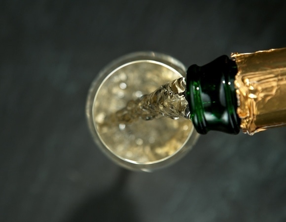 Педиатр объяснила, можно ли детям то самое "детское" шампанское 