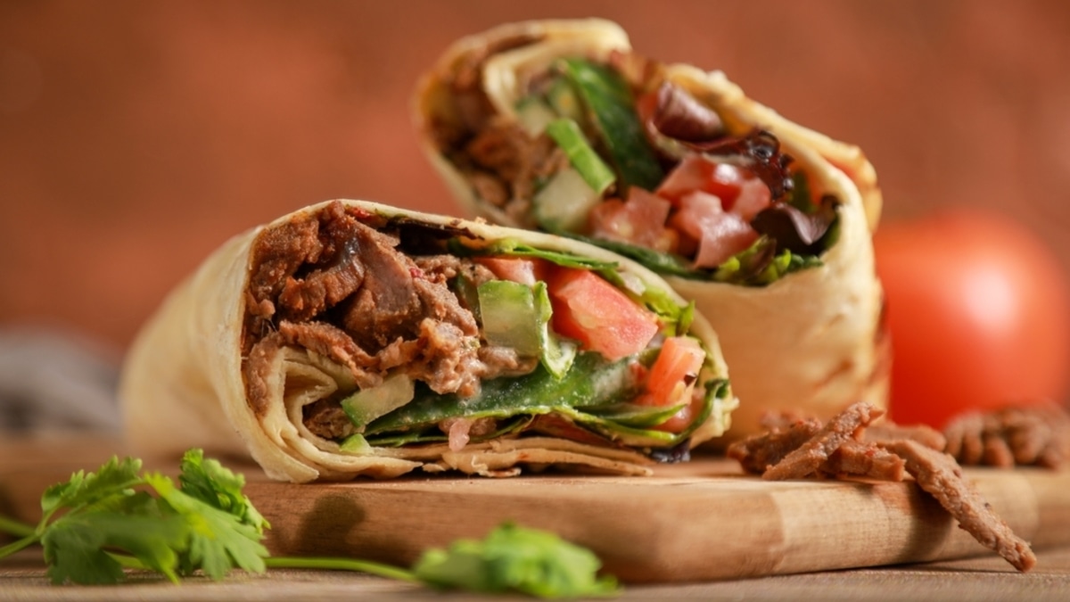 Стоимость квартир в столице пересчитали в необычной "валюте": счастье купить нельзя, а шаурму — можно