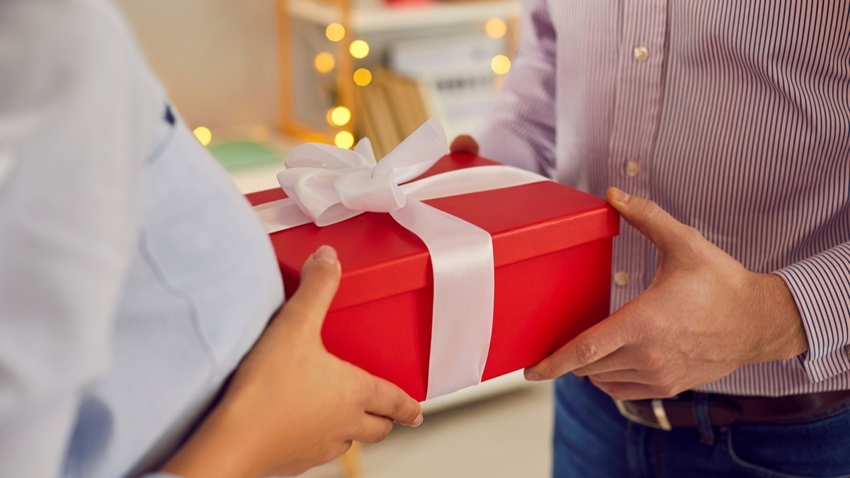 Не вино: назван самый желанный "съедобный" подарок в Новый год 