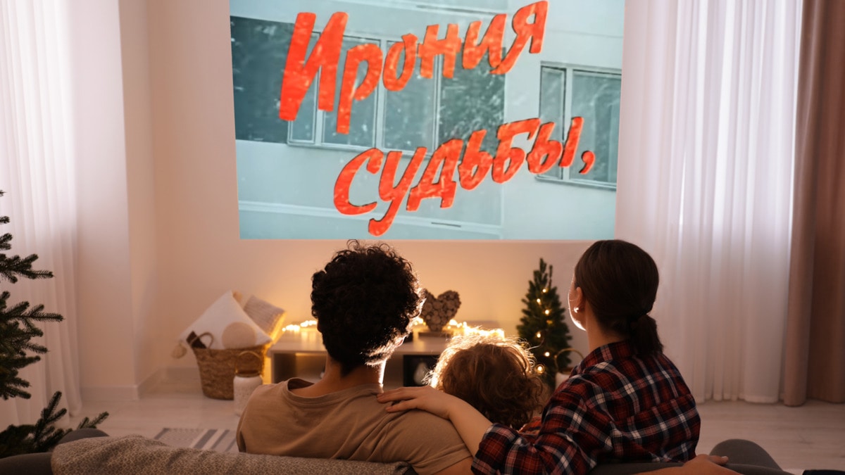 Новый год в историях: редакция "Едим Дома" делится своими традициями и воспоминаниями