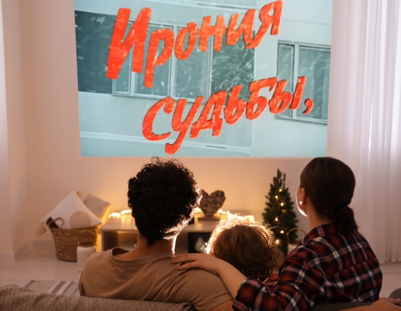 Новый год в историях: редакция "Едим Дома" делится своими традициями и воспоминаниями