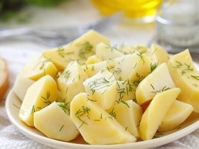 Что такое резистентный крахмал? Врач объяснила, обязательно ли есть только остывшие картошку и макароны