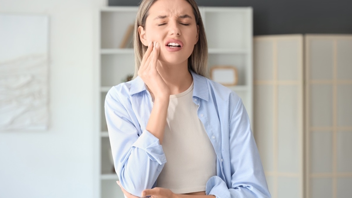 "Эффект Бабы-яги": эксперт предупредил, что мягкая пища старит лицо 