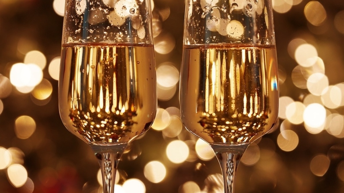 Как распознать некачественное шампанское: слушаем шепот пузырьков